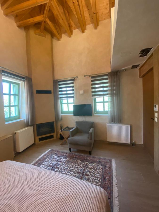 Aristi Boutique Stonehouse With Attic Exterior foto