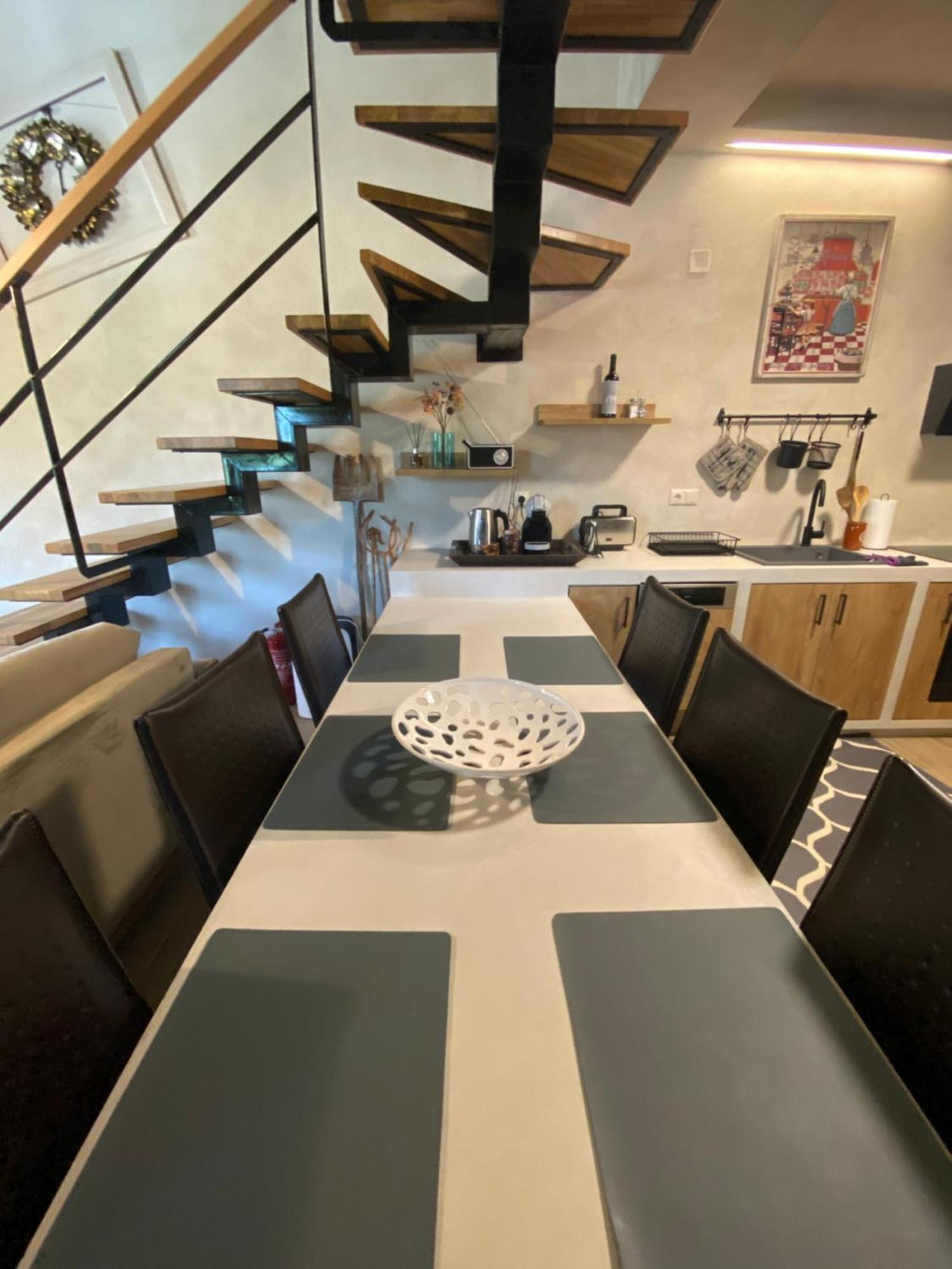Aristi Boutique Stonehouse With Attic Exterior foto