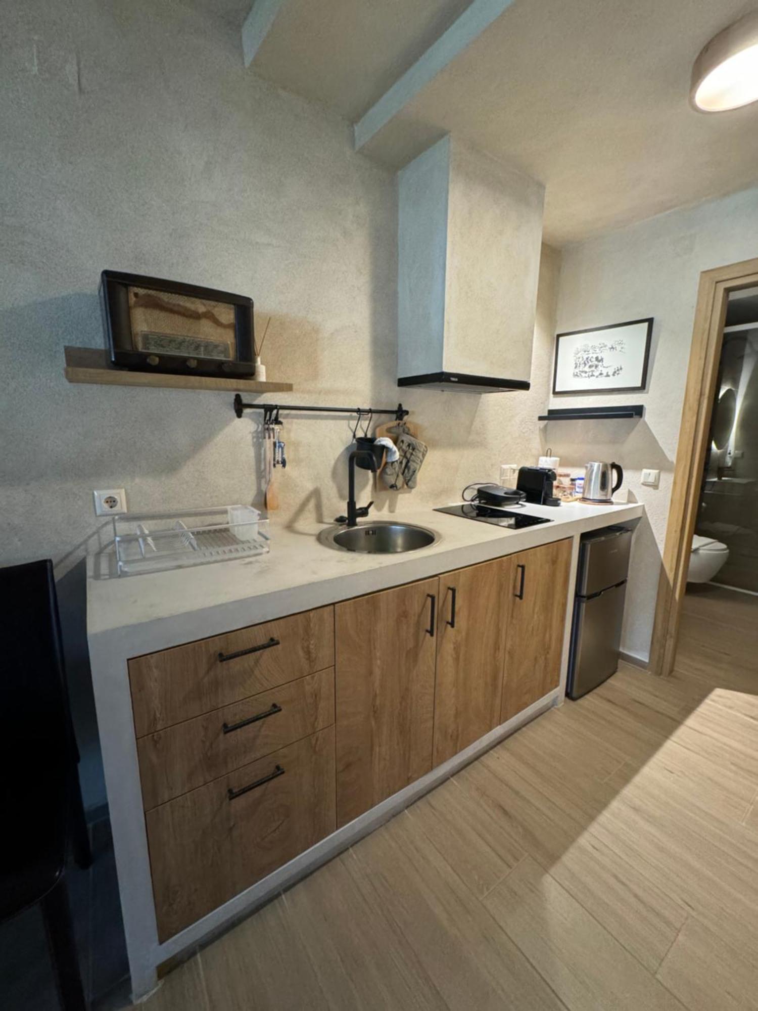 Aristi Boutique Stonehouse With Attic Exterior foto