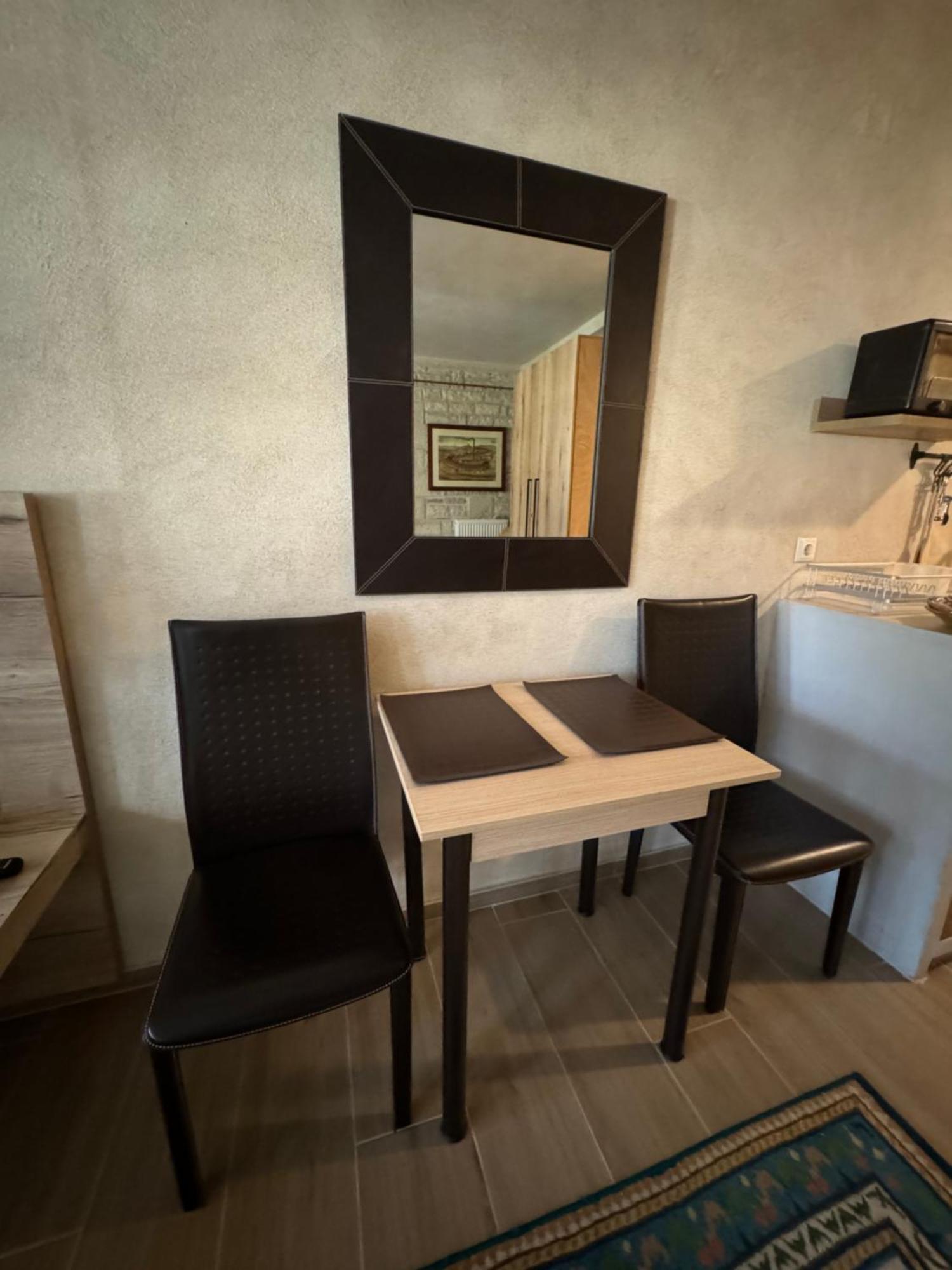 Aristi Boutique Stonehouse With Attic Exterior foto