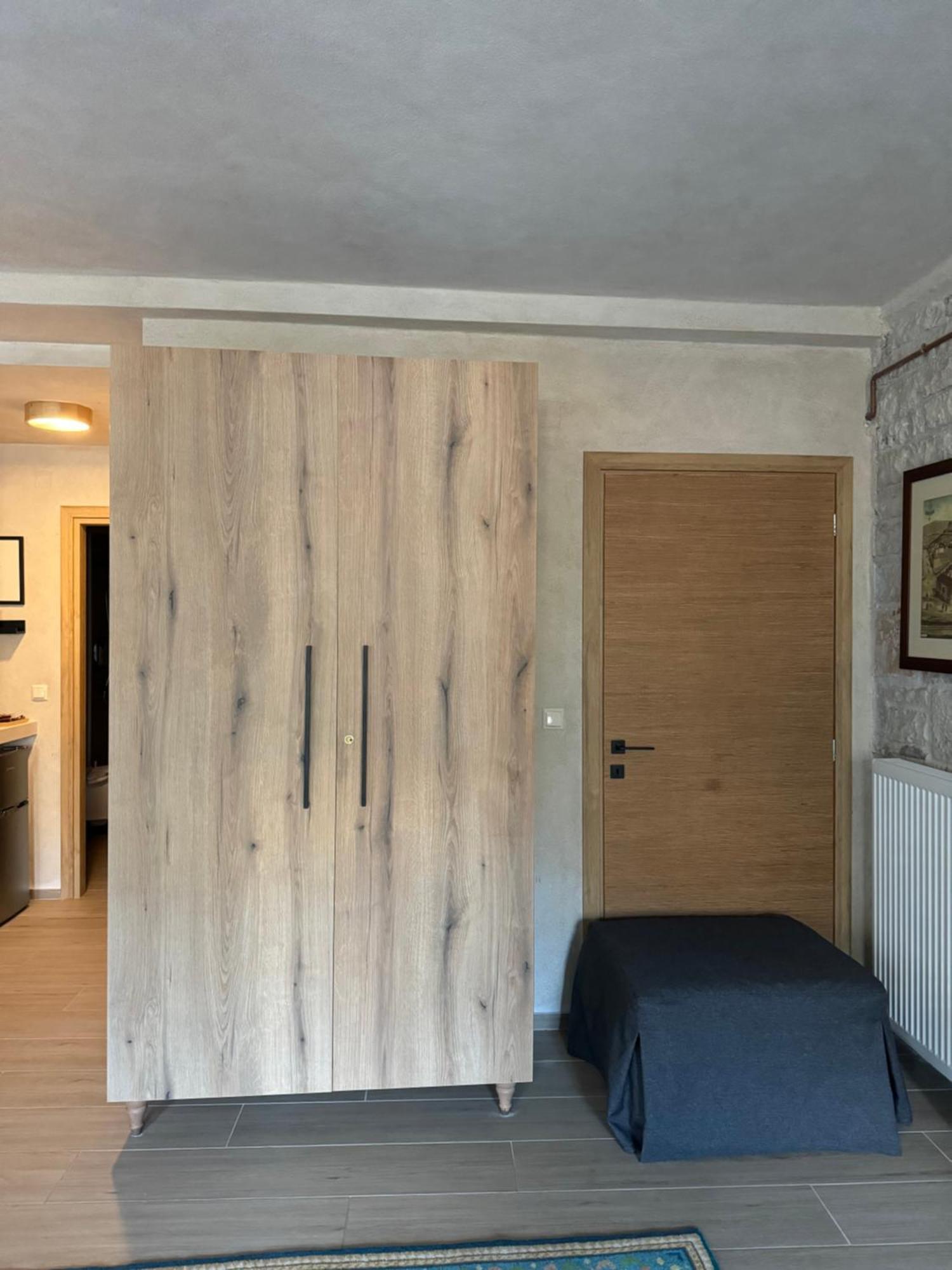 Aristi Boutique Stonehouse With Attic Exterior foto